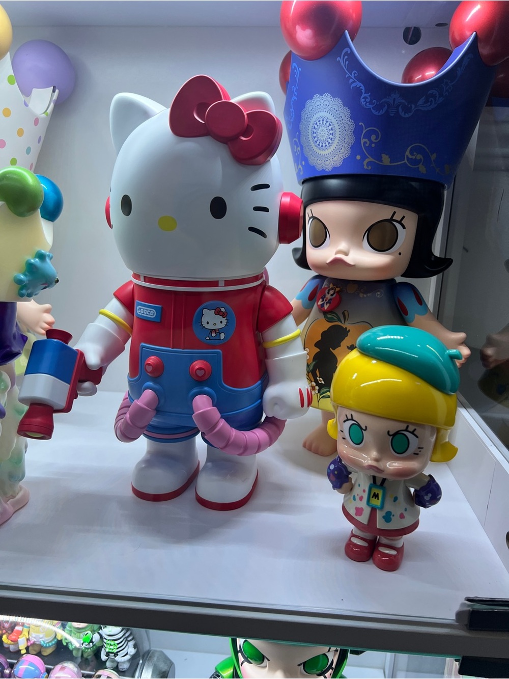 Sanrio Mega Space Molly Collectible confirmed Hello Kitty. Open box.